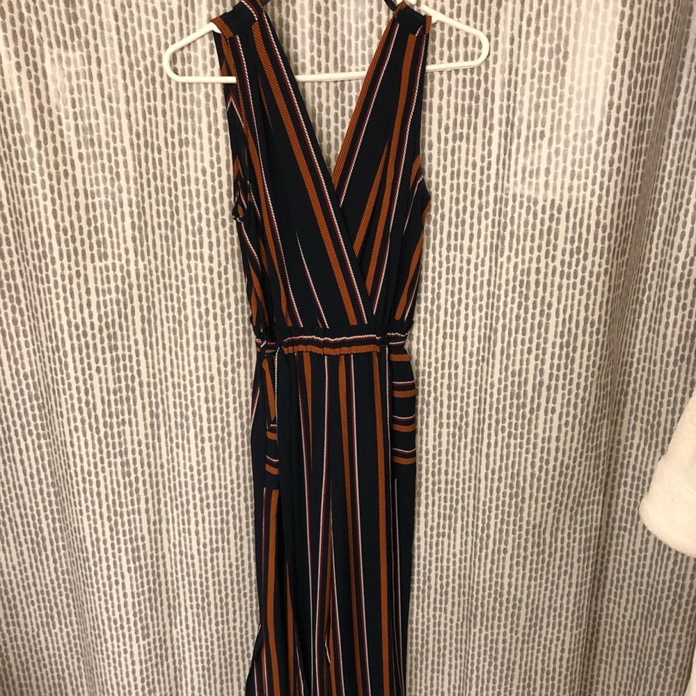 Cute jumper with pockets!